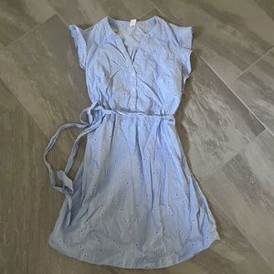 💙Old Navy Blue Pinstripe Button Up Dress with Flowers💙